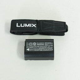 Panasonic LUMIX DC-S9 Panasonic LUMIX DC-S9