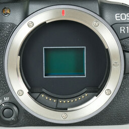 Canon EOS R10