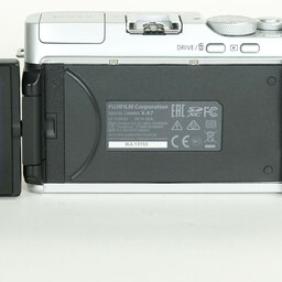 FUJIFILM X-A7 ボディ シルバー