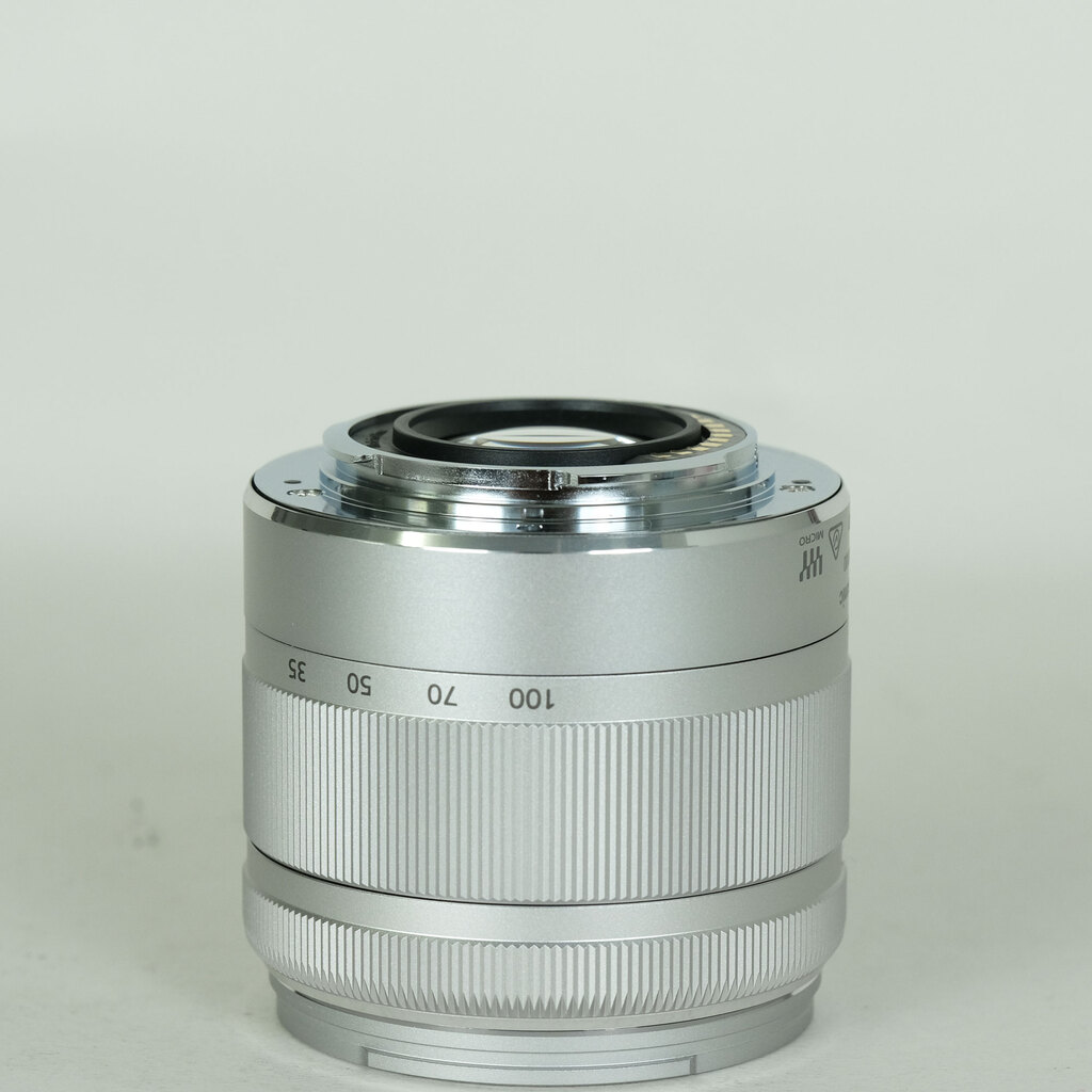 Panasonic LUMIX G VARIO 35-100mm / F4.0-5.6 ASPH. / MEGA O.I.S.