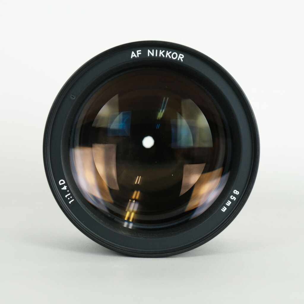 Nikon Ai AF Nikkor 85mm F1.4D IFの出品 | ONE SCENE（ワンシーン）