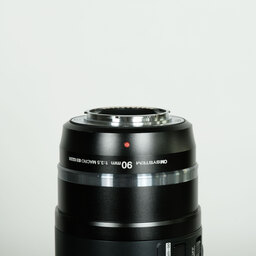 OM SYSTEM M.ZUIKO DIGITAL ED 90mm F3.5 Macro IS PRO