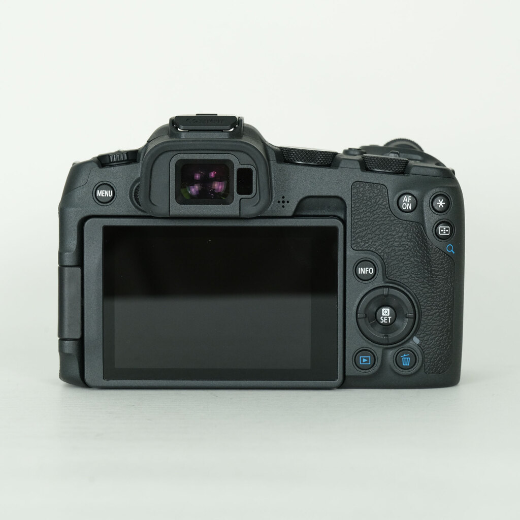 Canon EOS R8 [�{�f�B]