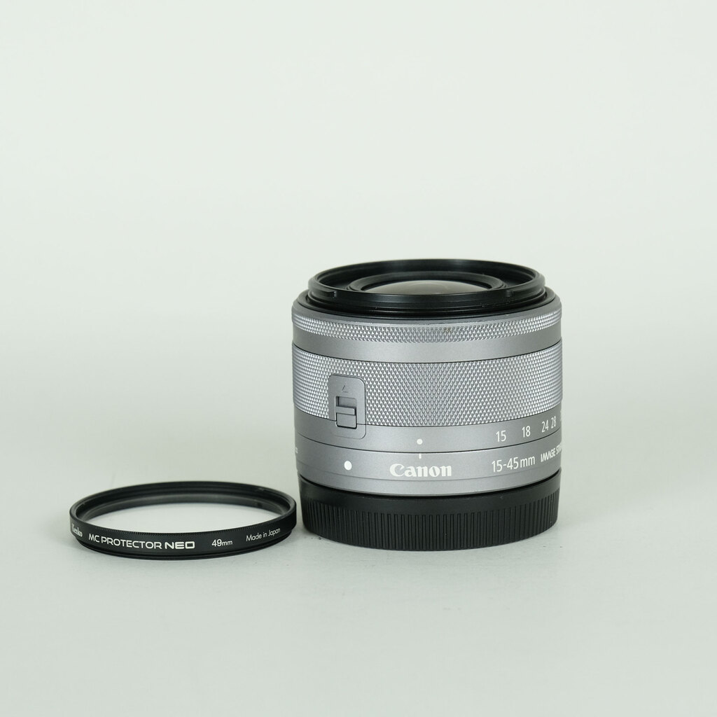 Canon EF-M15-45mm F3.5-6.3 IS STM