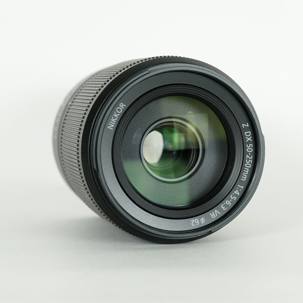 Nikon NIKKOR Z DX 50-250mm f/4.5-6.3 VR Nikon NIKKOR Z DX 50-250mm f/4.5-6.3 VR