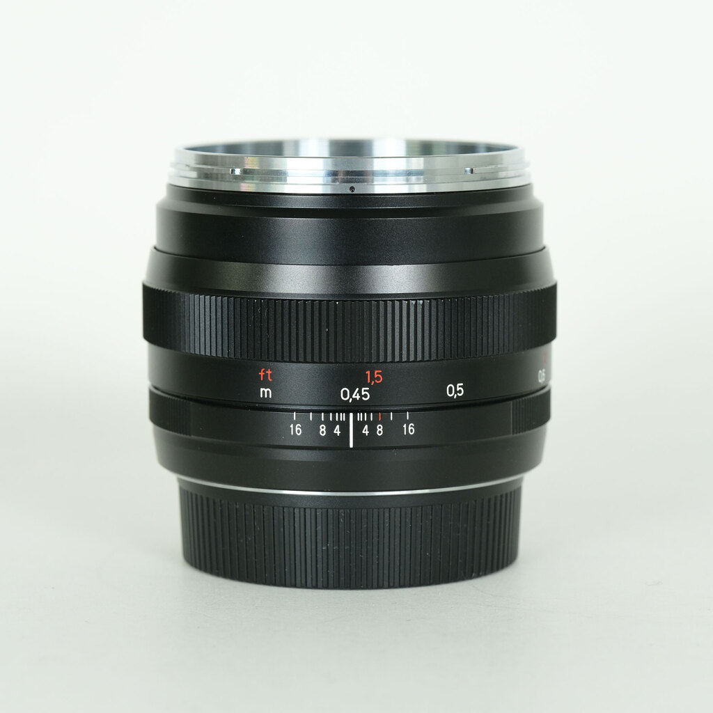 Carl Zeiss Planar T* 50mm F1.4 ZE [キヤノンEF用]
