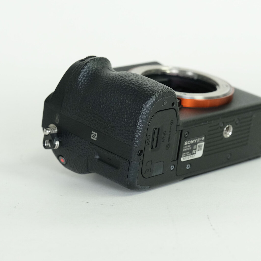 SONY α7 II（ILCE-7M2）