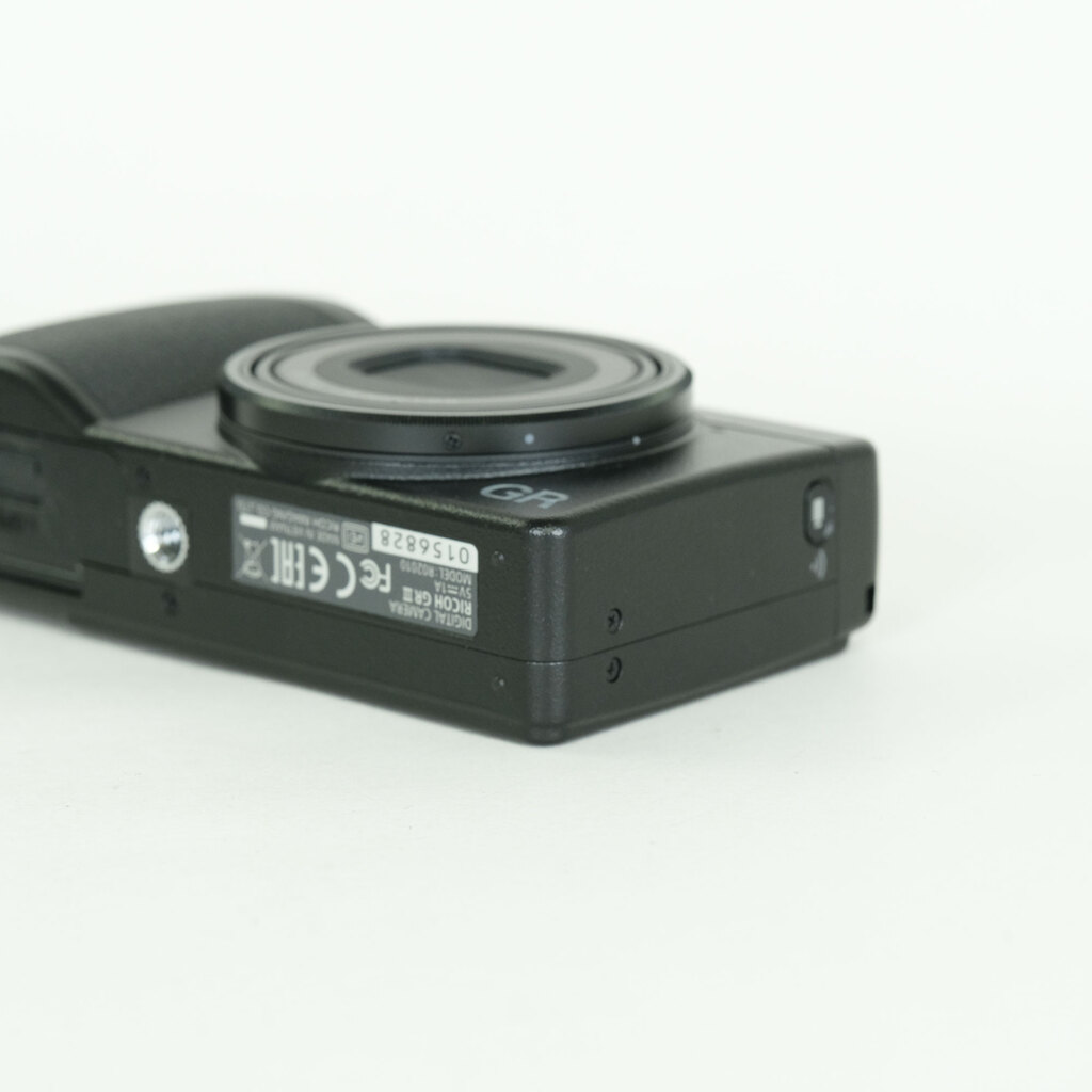 RICOH GR III RICOH GR III