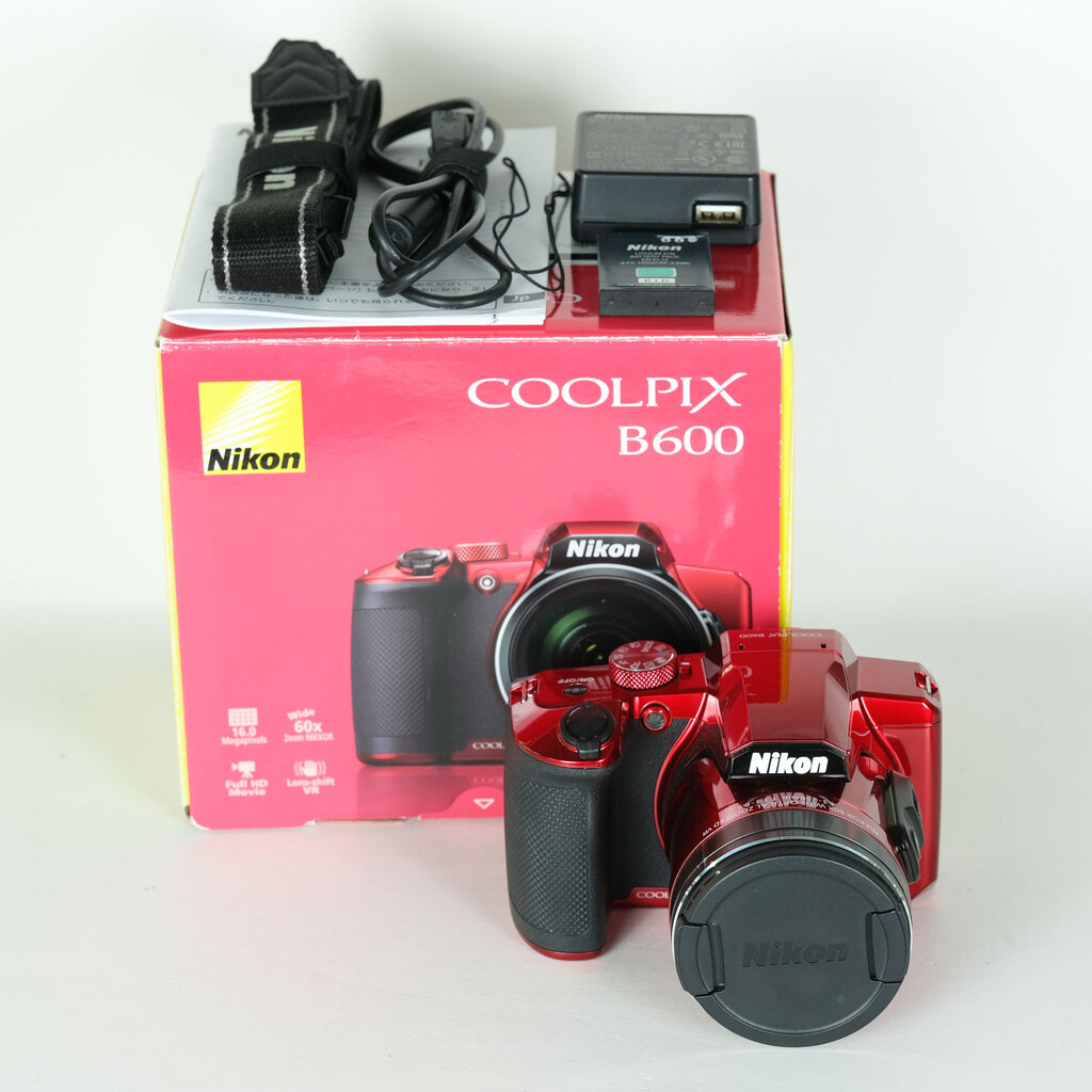 Nikon COOLPIX B600 レッドの出品 | ONE SCENE（ワンシーン）