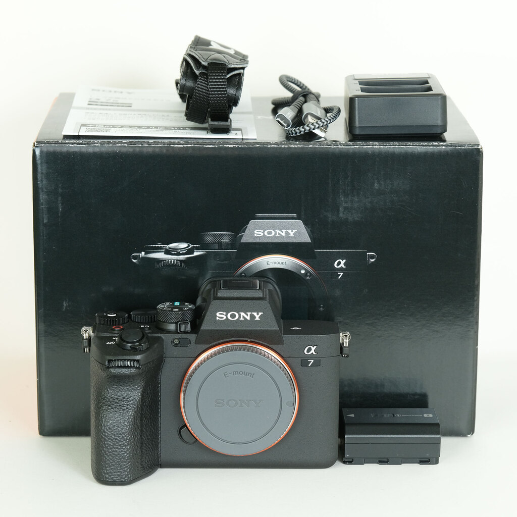 SONY α7 IV(ILCE-7M4) SONY α7 IV(ILCE-7M4)