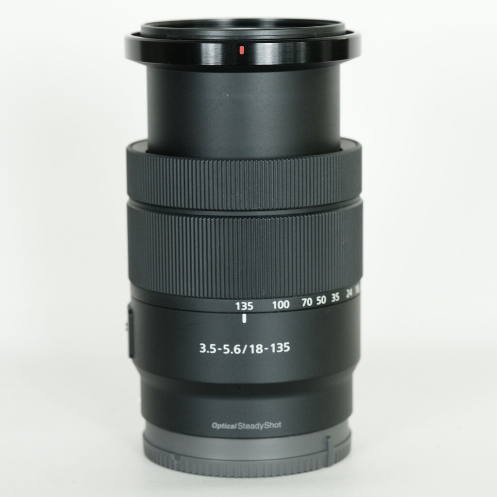 SONY E 18-135mm F3.5-5.6 OSS SEL18135