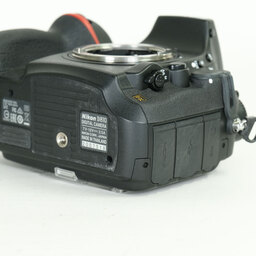 Nikon D810