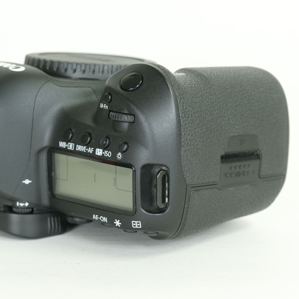 Canon EOS 5D Mark IV Canon EOS 5D Mark IV