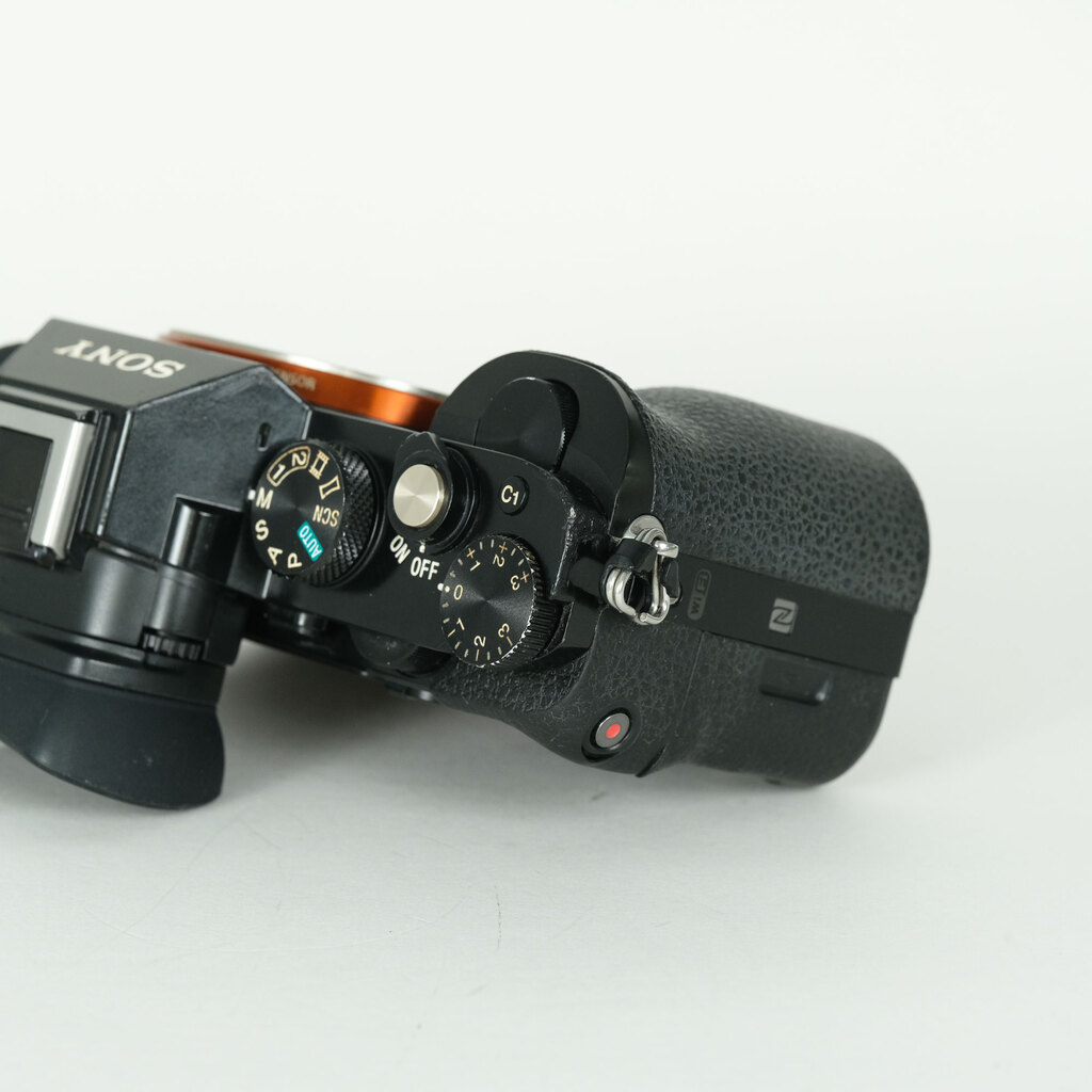 SONY α7S（ILCE-7S）の出品 | ONE SCENE（ワンシーン）