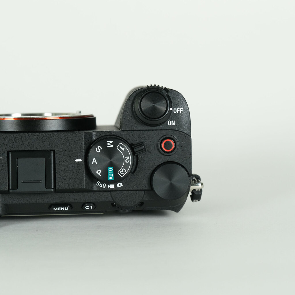 SONY α7C II（ILCE-7CM2）の出品 | ONE SCENE（ワンシーン）