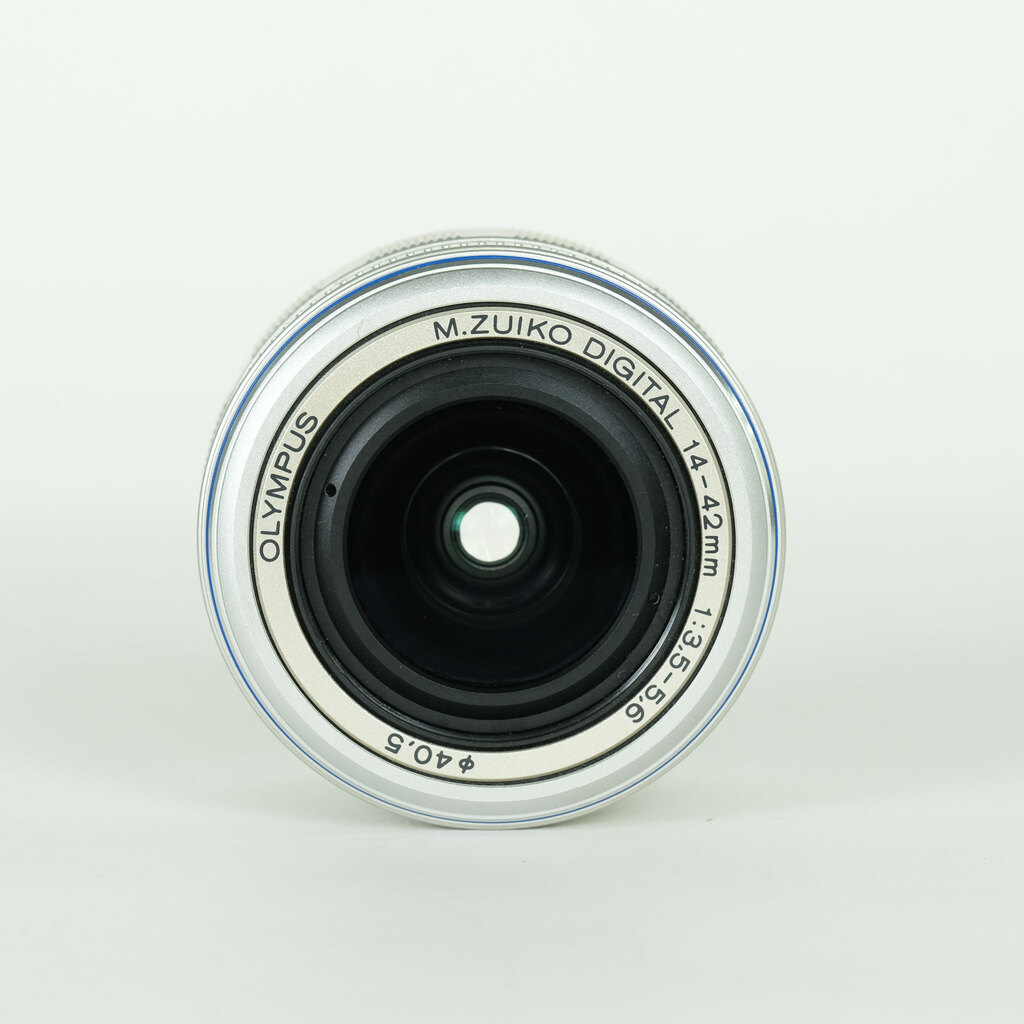 OLYMPUS M.ZUIKO DIGITAL ED 14-42mm F3.5-5.6 シルバーの出品 | ONE