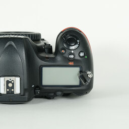 Nikon D500