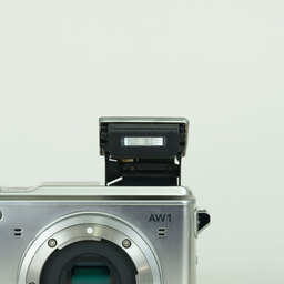 Nikon Nikon1 AW1 ボディ シルバー