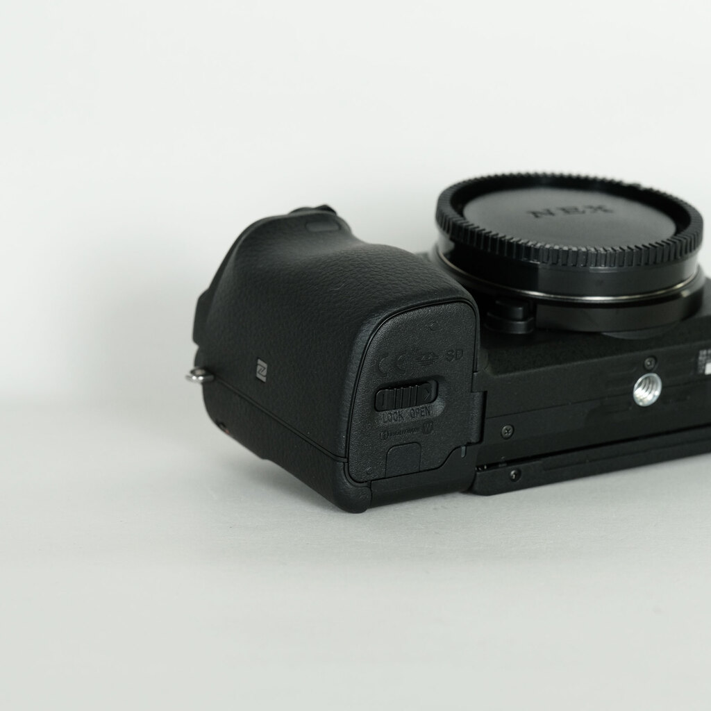 SONY α6400（ILCE-6400）