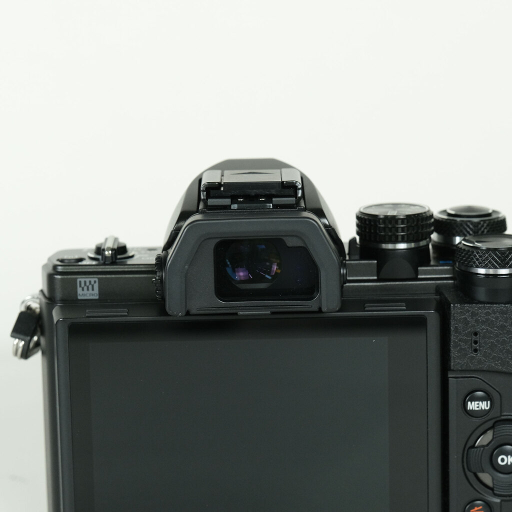 OLYMPUS OM-D E-M10 Mark IIの出品 | ONE SCENE（ワンシーン）