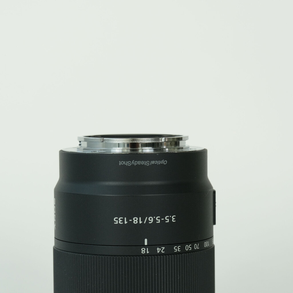 SONY E 18-135mm F3.5-5.6 OSS SEL18135の出品 | ONE SCENE（ワンシーン）