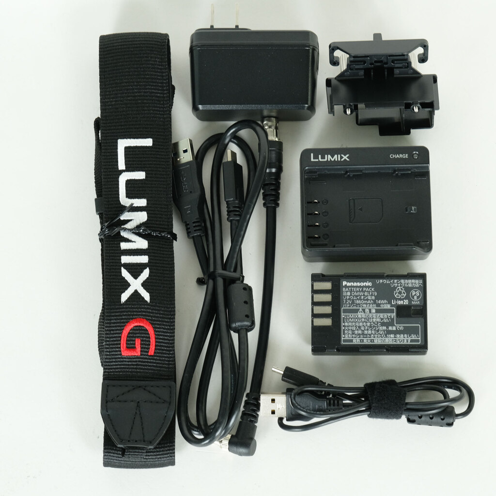 Panasonic LUMIX DC-GH5S Panasonic LUMIX DC-GH5S