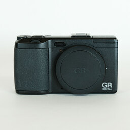 RICOH GR DIGITAL IV