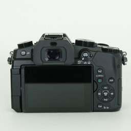 Panasonic LUMIX DMC-G8