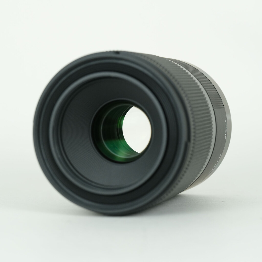 SIGMA 70mm F2.8 DG MACRO | Art [キヤノン用]の出品 | ONE SCENE