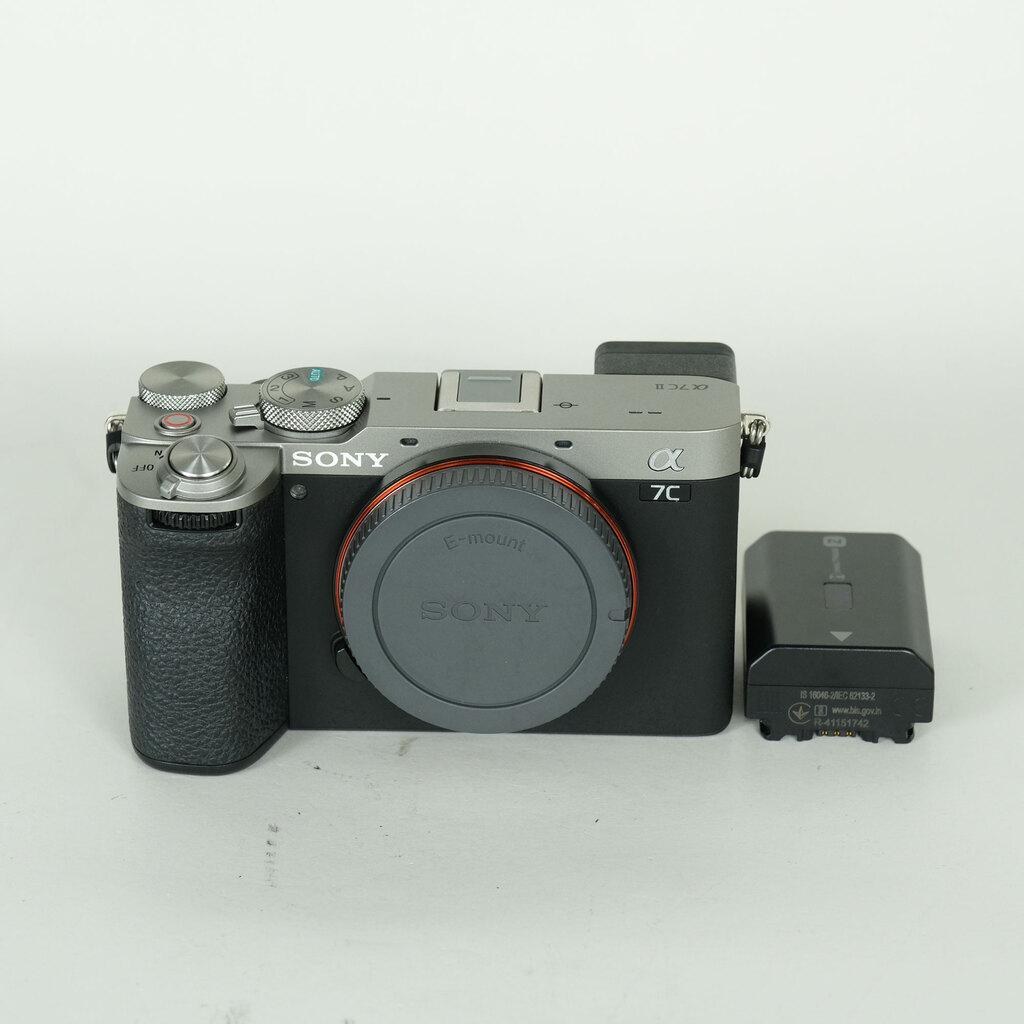 SONY ��7C II�iILCE-7CM2�j [�{�f�B �V���o�[]