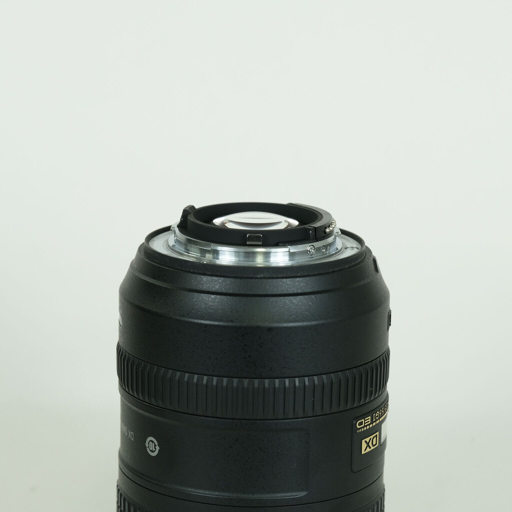 Nikon AF-S DX NIKKOR 18-200mm F3.5-5.6G ED VR II