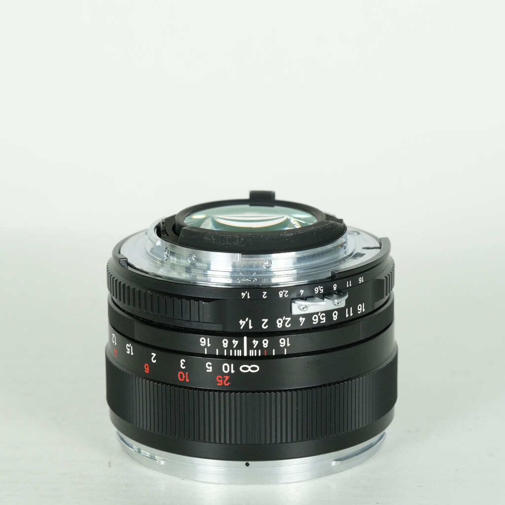 Carl Zeiss Planar T* 50mm F1.4 ZF [ニコンF用]の出品 | ONE SCENE