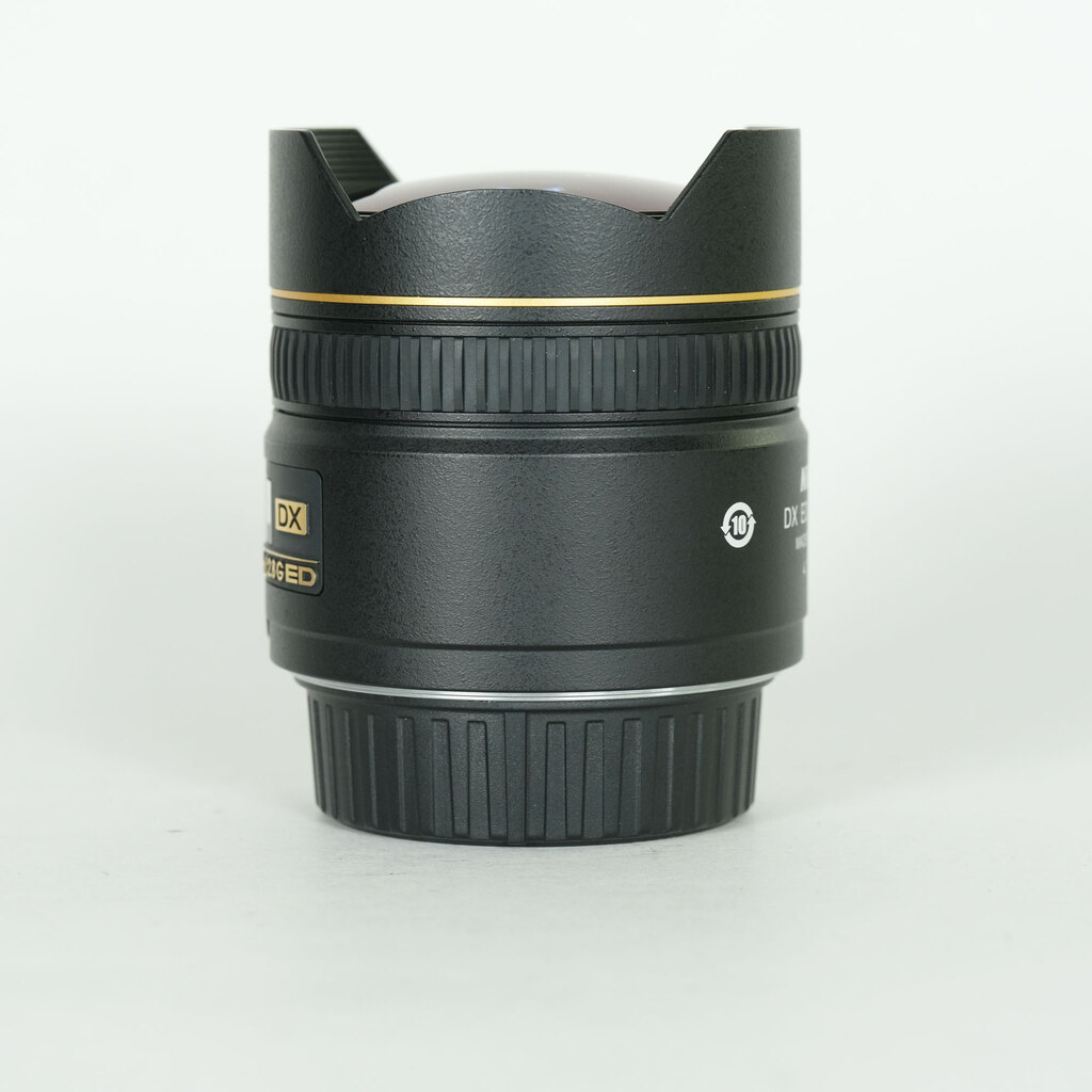 Nikon AF DX Fisheye-Nikkor 10.5mm F2.8G ED Nikon AF DX Fisheye-Nikkor 10.5mm F2.8G ED