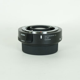 SIGMA Contemporary 150-600mm F5-6.3 DG 1.4xテレコンバーターキット (ニコンF用)