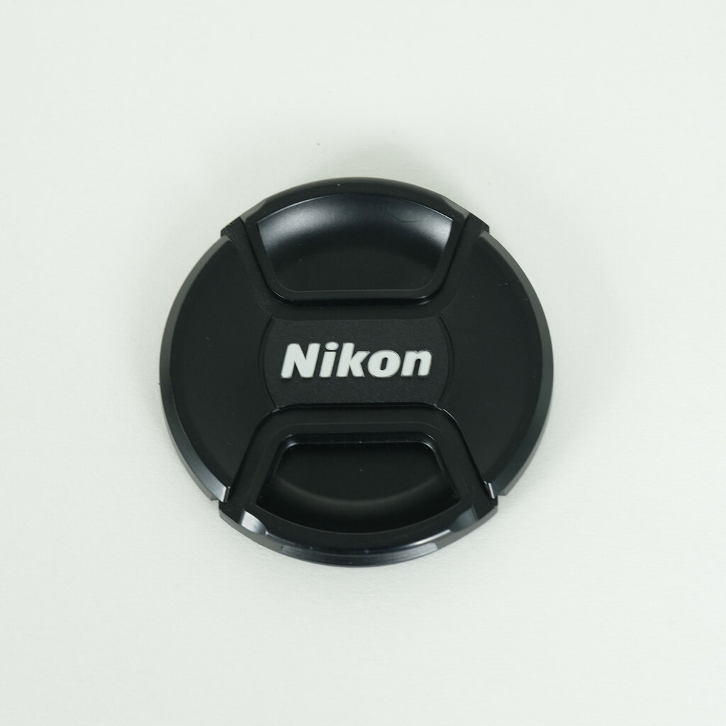 Nikon AF-S NIKKOR 18-35mm F3.5–4.5 G ED Nikon AF-S NIKKOR 18-35mm F3.5–4.5 G ED