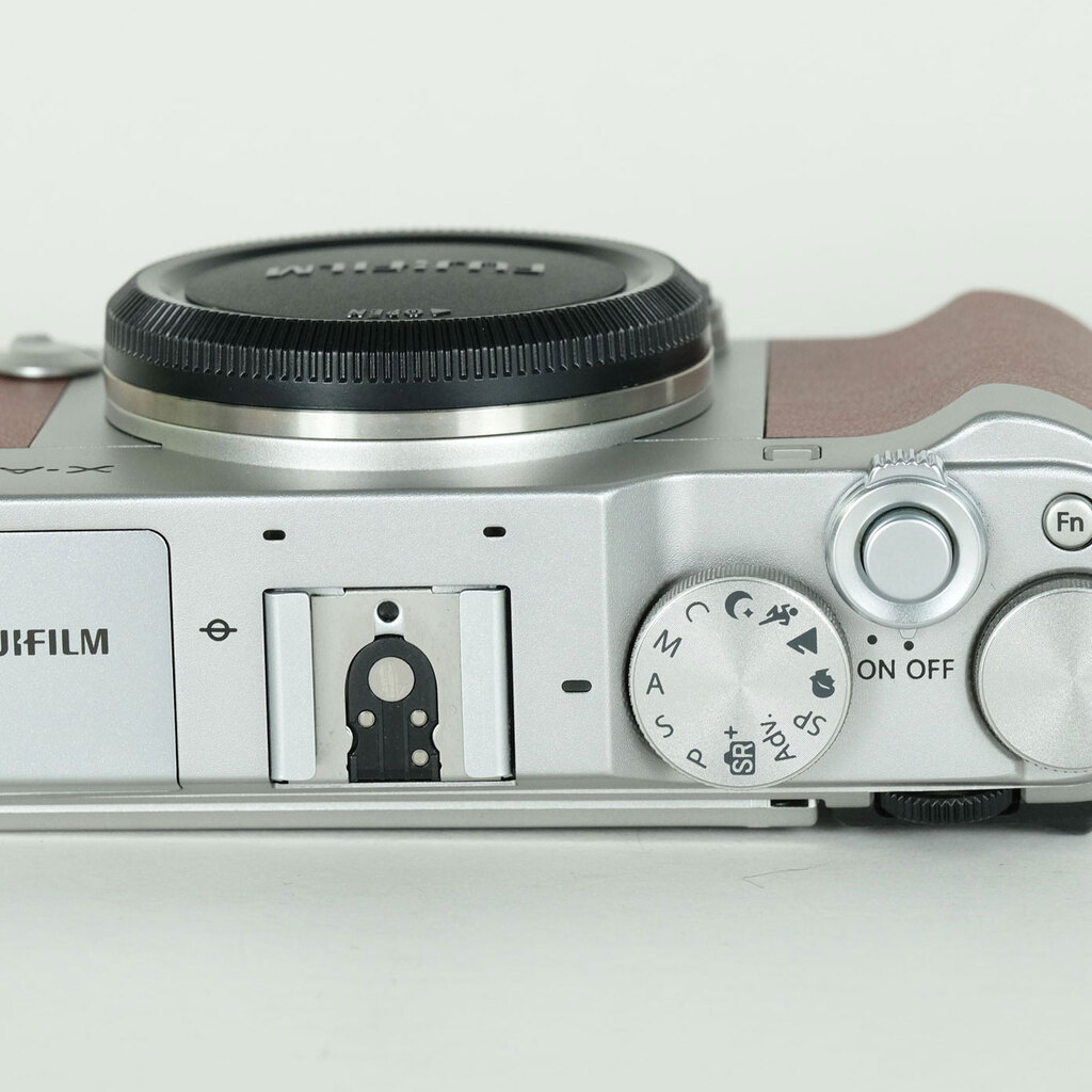 FUJIFILM X-A3 ボディ ブラウンの出品 | ONE SCENE（ワンシーン）