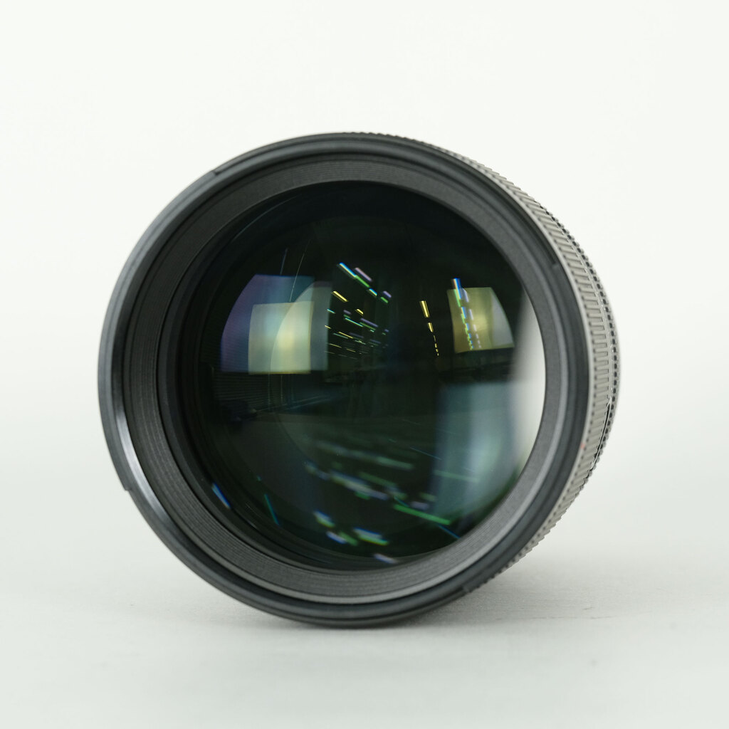 SONY FE 135mm F1.8 GM SEL135F18GMの出品 | ONE SCENE（ワンシーン）