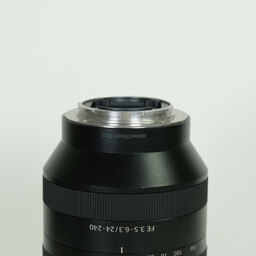 SONY FE 24-240mm F3.5-6.3 OSS SEL24240