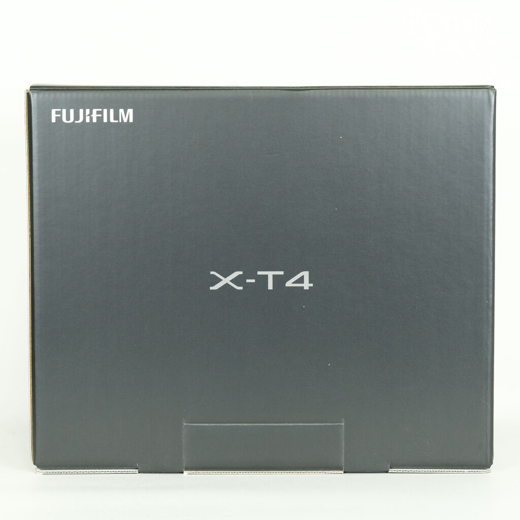 FUJIFILM X-T4