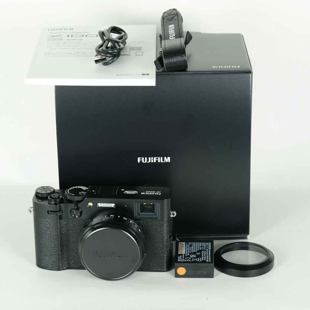 FUJIFILM X100VIの出品 | ONE SCENE（ワンシーン）