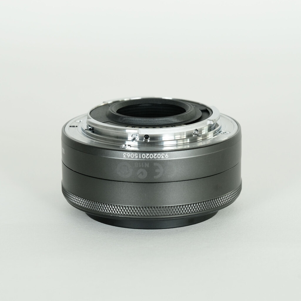 Canon EF-M22mm F2 STM