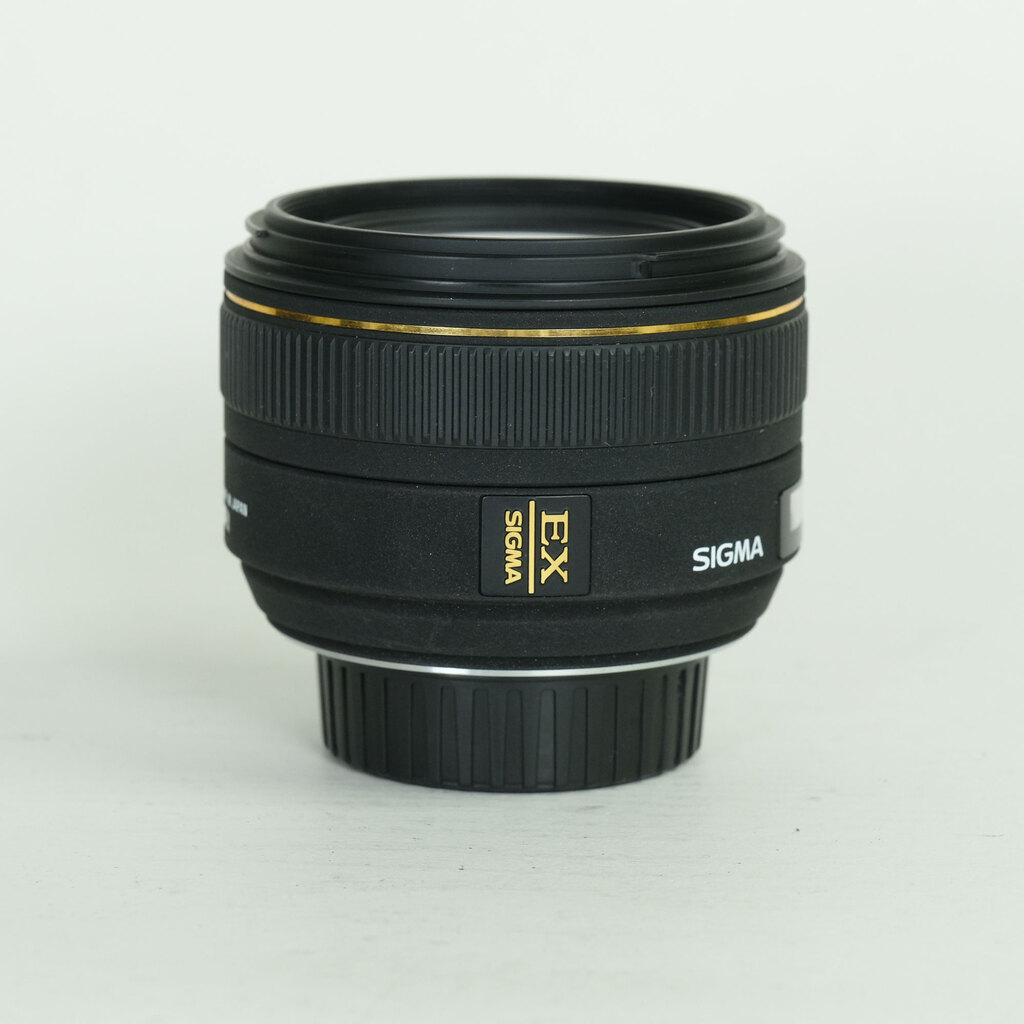 SIGMA 30mm F1.4EX DC HSM (ニコンF用) SIGMA 30mm F1.4EX DC HSM (ニコンF用)