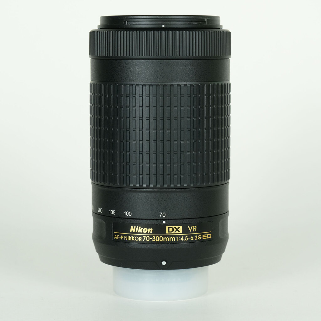Nikon AF-P DX NIKKOR 70-300mm f/4.5-6.3G ED VR Nikon AF-P DX NIKKOR 70-300mm f/4.5-6.3G ED VR