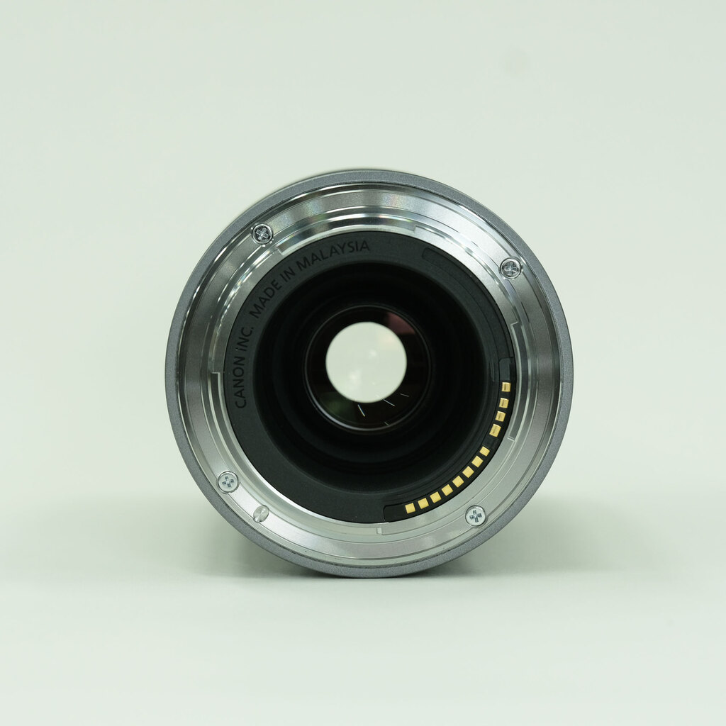 Canon RF75-300mm F4-5.6 Canon RF75-300mm F4-5.6