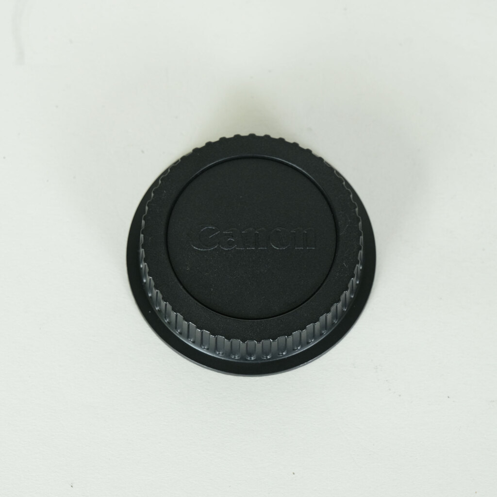 Canon EF-S10-18mm F4.5-5.6 IS STM