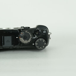 FUJIFILM X-Pro2