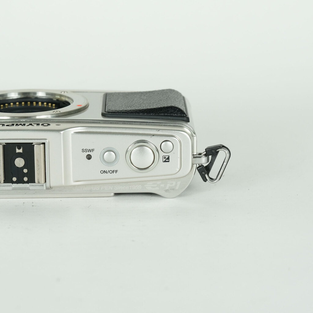 E-P1 OLYMPUS PEN ボディ シルバー シルバーの出品 ミラーレス一眼レフ