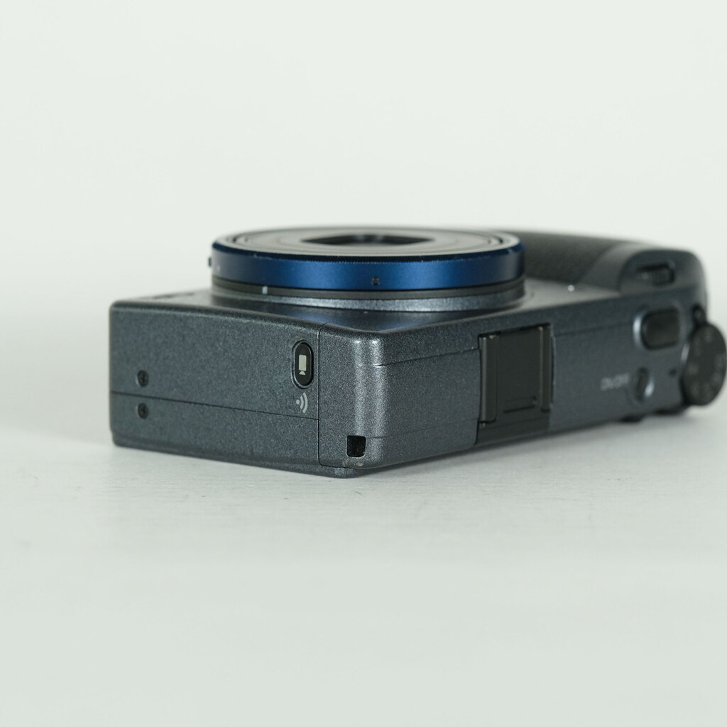RICOH GR IIIx Urban Edition