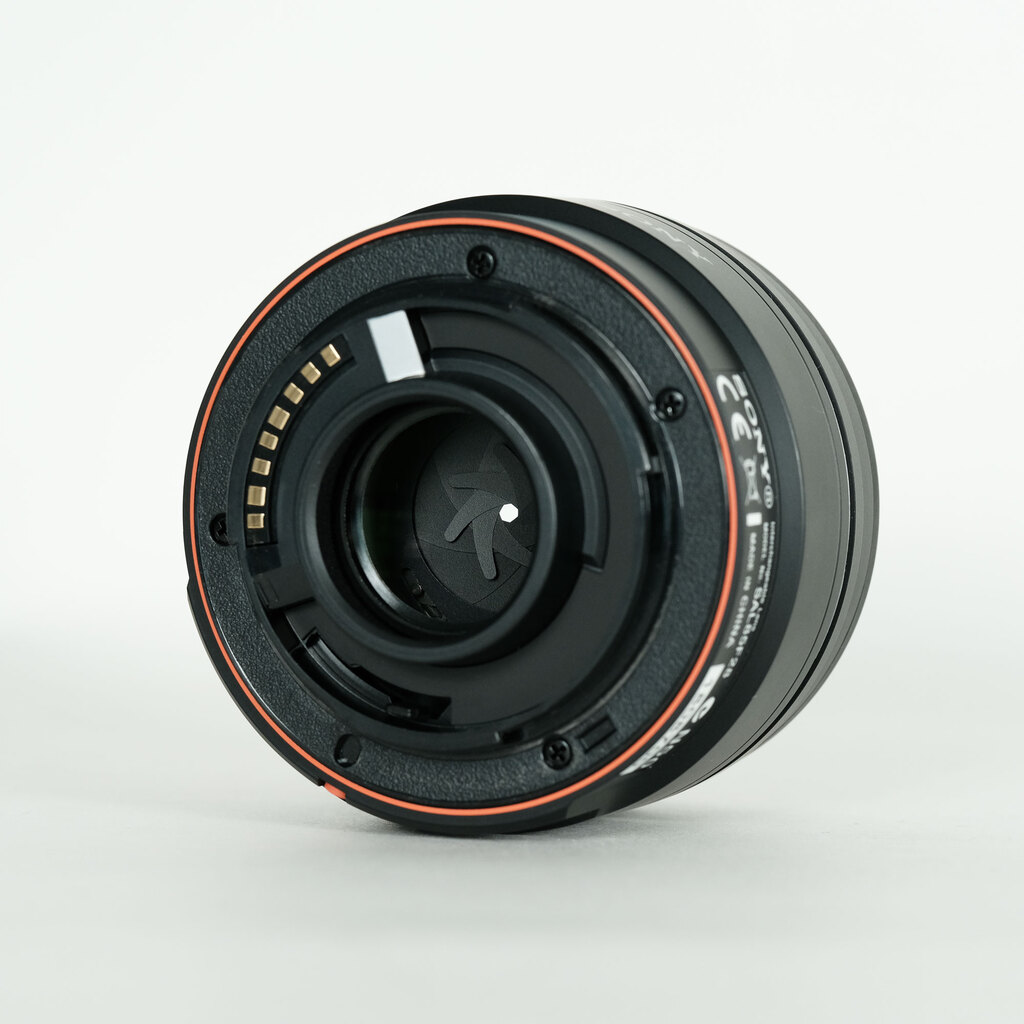 SONY 85mm F2.8 SAM SAL85F28