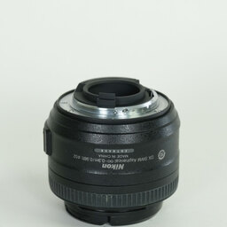 Nikon AF-S DX NIKKOR 35mm f/1.8G Nikon AF-S DX NIKKOR 35mm f/1.8G